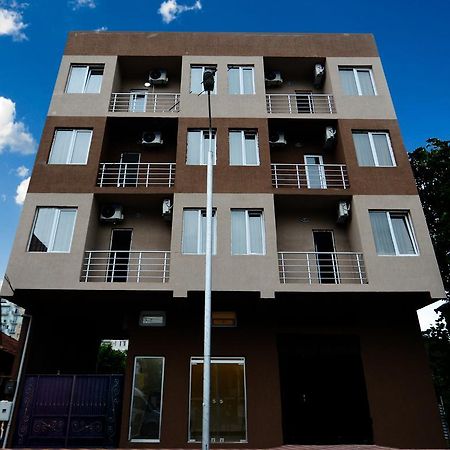 Family Hotel Batumi Luaran gambar