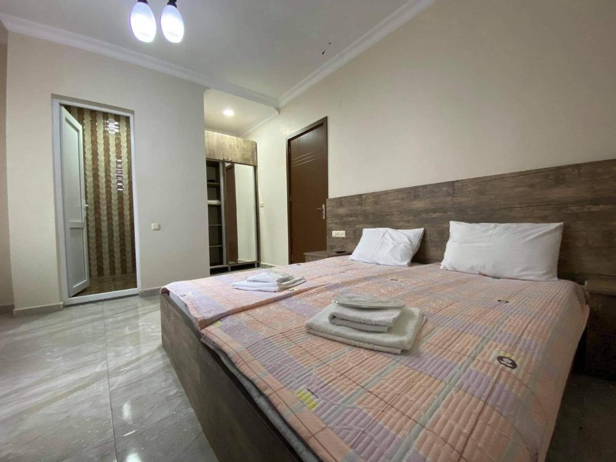 Family Hotel Batumi Luaran gambar